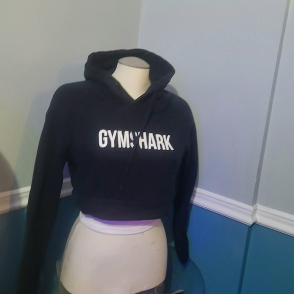 Gymshark Sport Black Cropped Hoodie - Picture 4 of 9